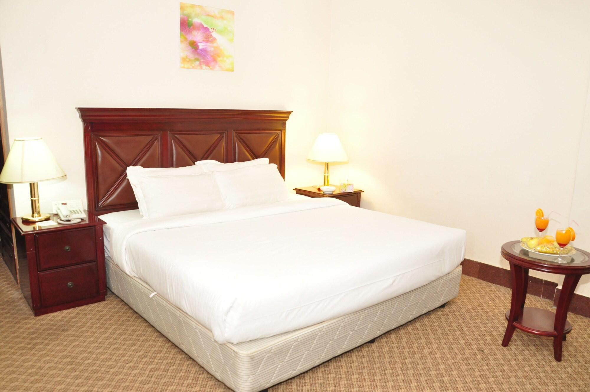 Hotel Sweet Dream Dhaka Zewnętrze zdjęcie