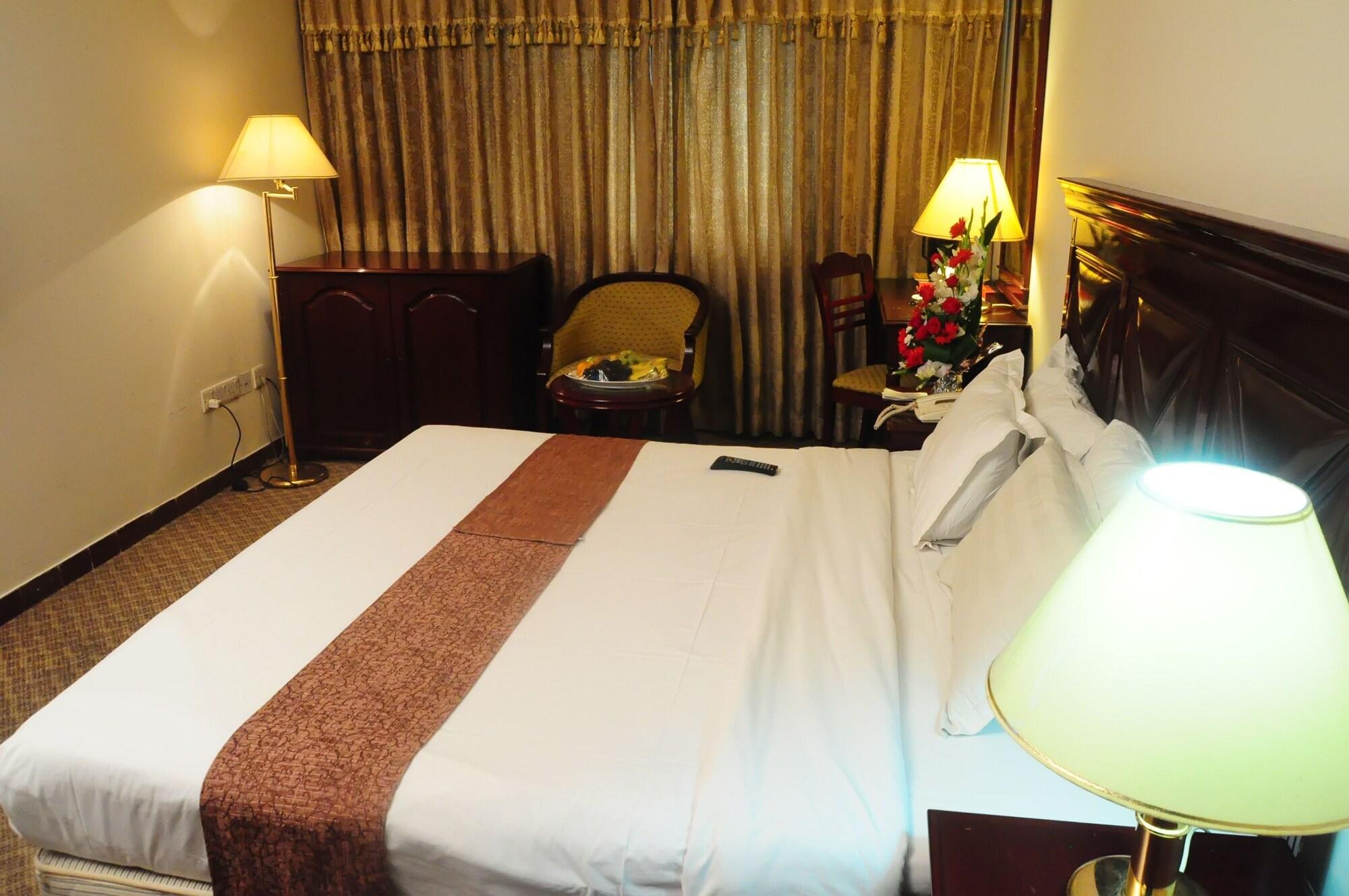 Hotel Sweet Dream Dhaka Zewnętrze zdjęcie