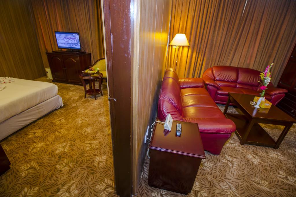 Hotel Sweet Dream Dhaka Zewnętrze zdjęcie